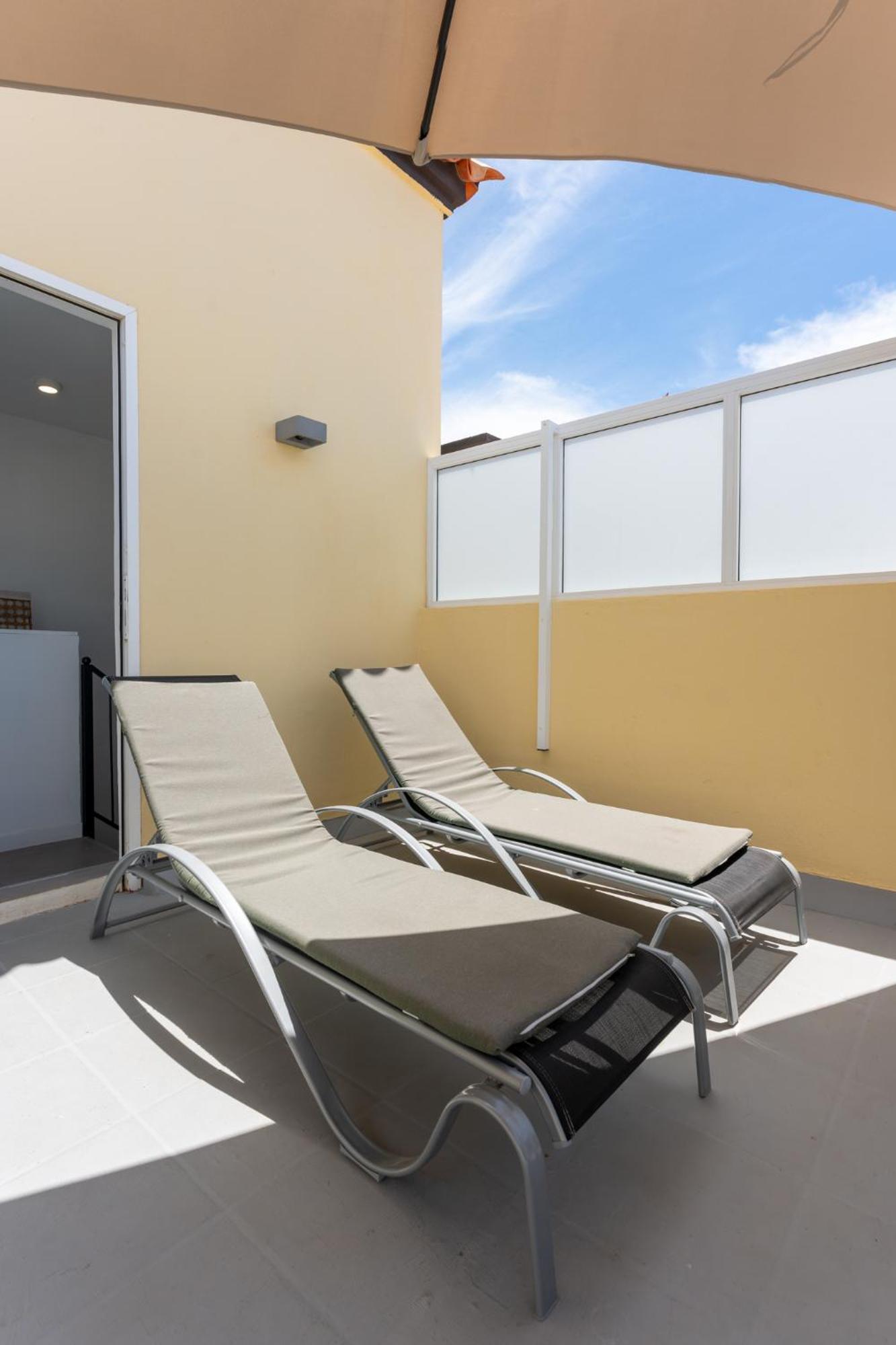 Callao Sunset Apartment, Sea View And Pool กาเยาซัลวาเค ภายนอก รูปภาพ