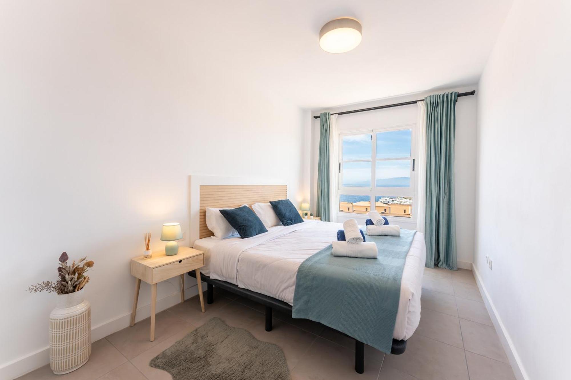 Callao Sunset Apartment, Sea View And Pool กาเยาซัลวาเค ภายนอก รูปภาพ